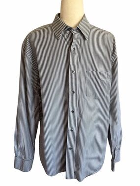 GAP Men's Fitted Gray and White Pinstripe Dress Shirt